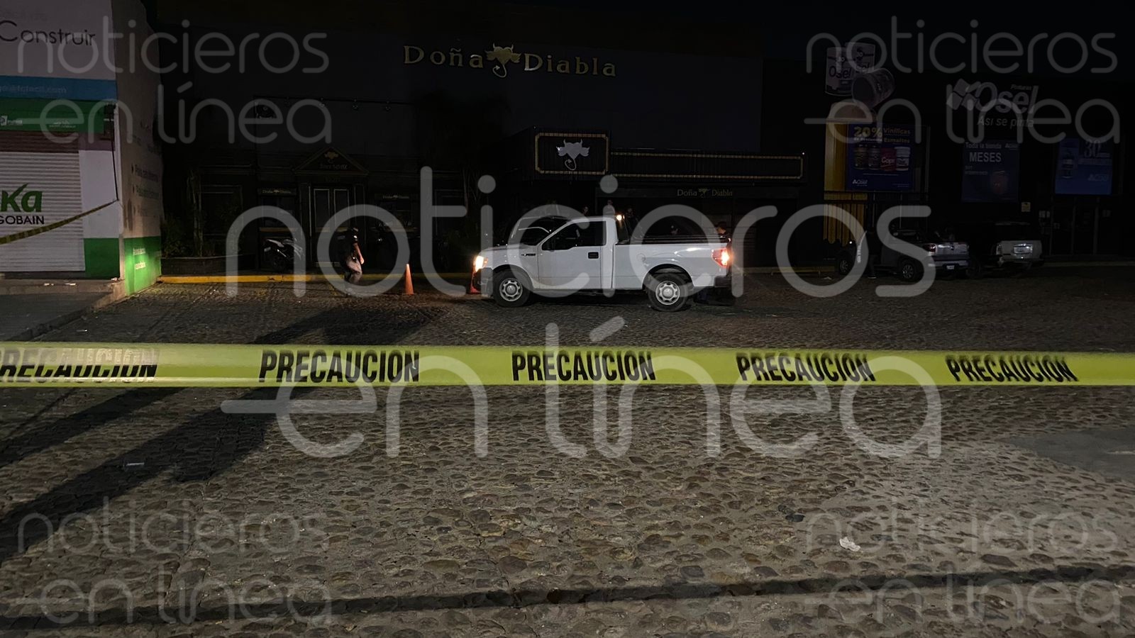 Un muerto y un lesionado tras ataque armado afuera de un bar en León