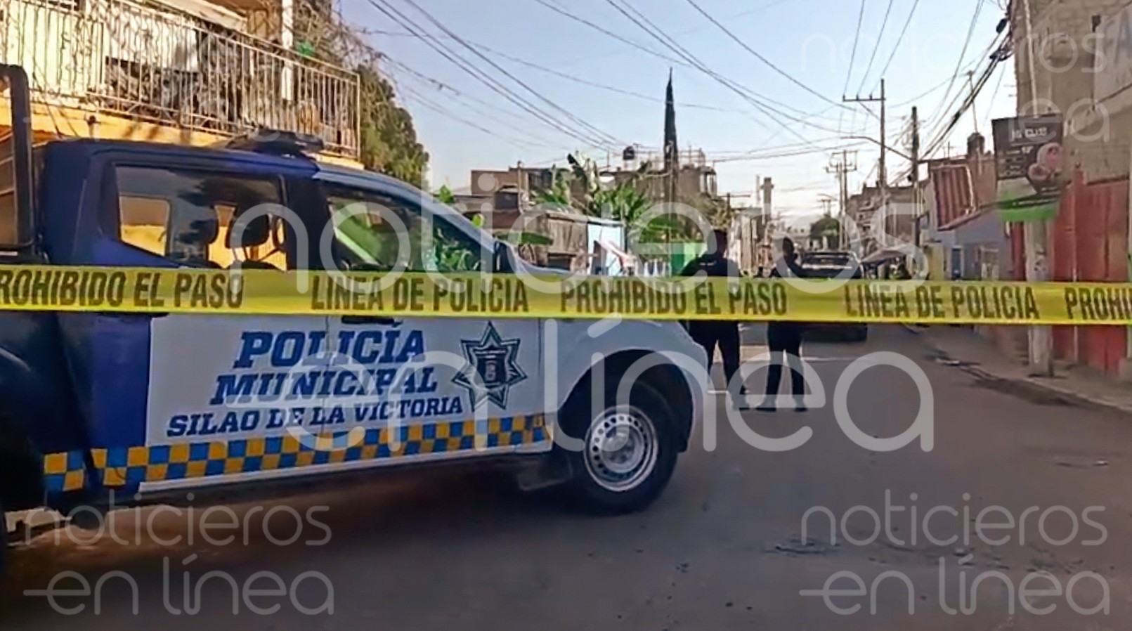 Asesinan a mujer policía frente a su hijo en Silao