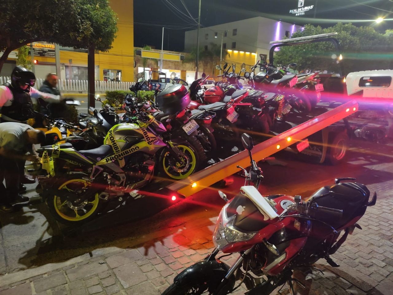Multan a más de 43 mil motociclistas en León