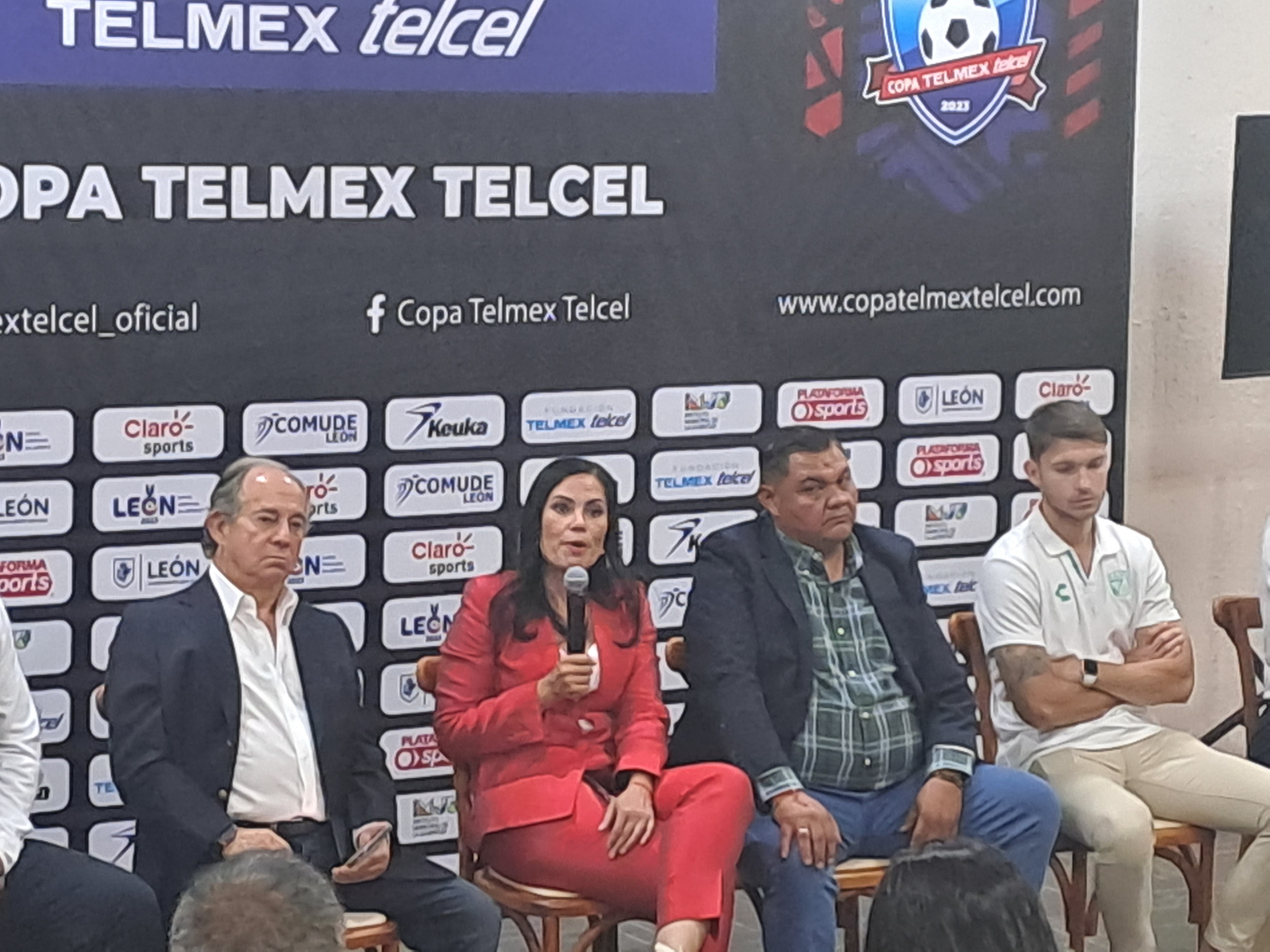 Ale Gutiérrez considera necesario ajustar contrato con Bravos de León