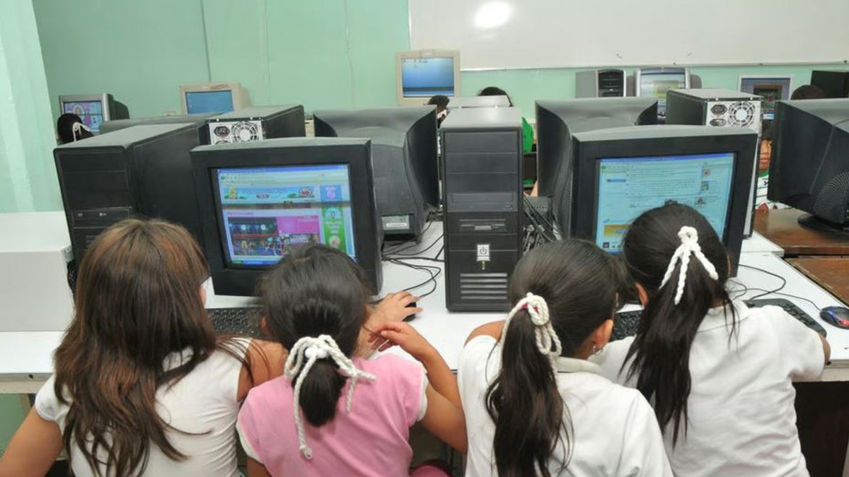 Acercarán conexión a internet a escuelas en zonas rurales de León