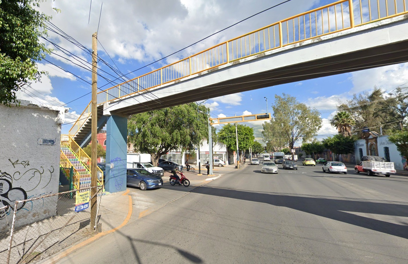 Advierten colectivos de movilidad riesgos de puentes peatonales en Guanajuato