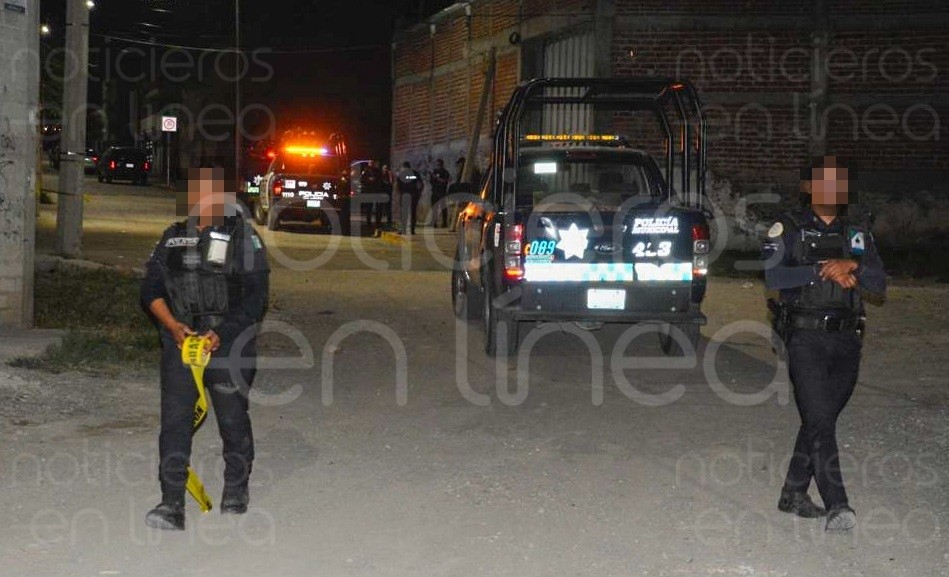 Prenden fuego a un policía en León; hay un detenido