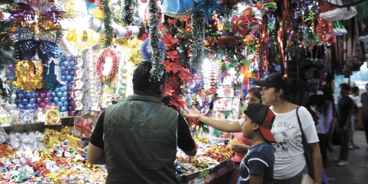 Dan permisos a 250 comerciantes de León para instalarse en época decembrina