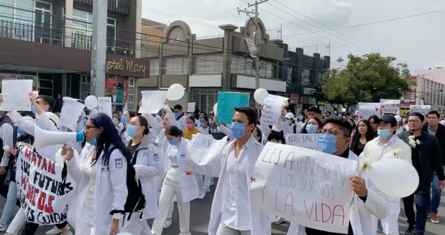 “Les arrancaron los sueños y la vida”: Se manifiestan en Celaya por asesinato de jóvenes