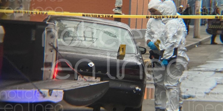 Personas a bordo de camionetas de lujo asesinan a mujer en San Miguel