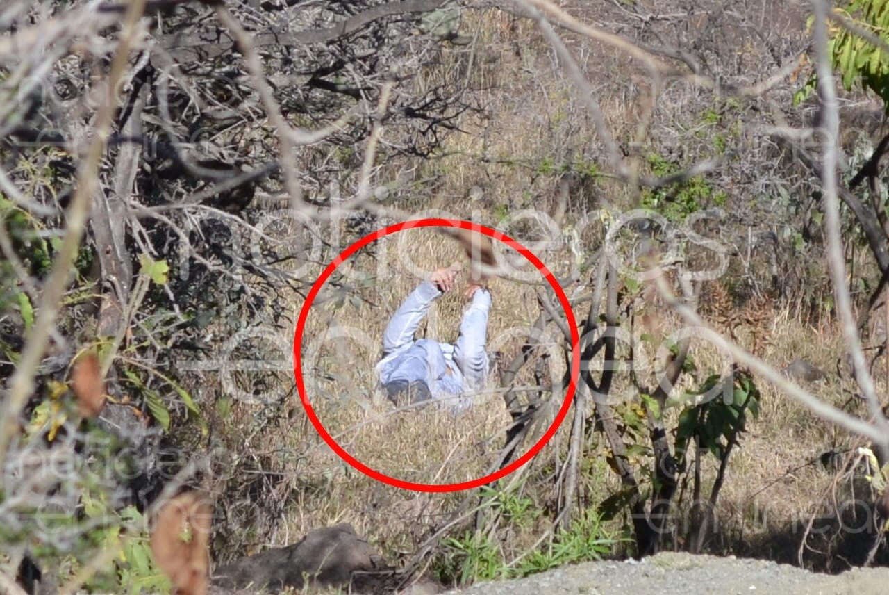 Hallan cadáver de un hombre entre la hierba en la comunidad Llano Grande