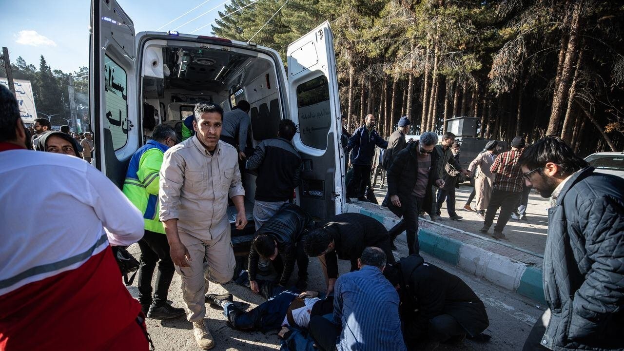 Atentado en Irán: Más de 100 personas murieron tras estallar dos bombas