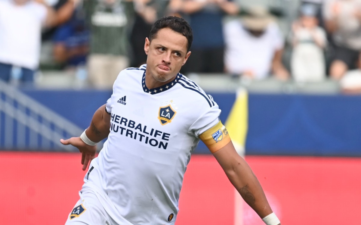 Chicharito podría regresar a Chivas para el Clausura 2024