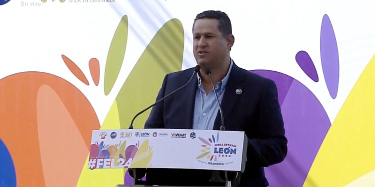Sinhue manda mensaje a “resentidos sociales” en la inauguración de la Feria de León
