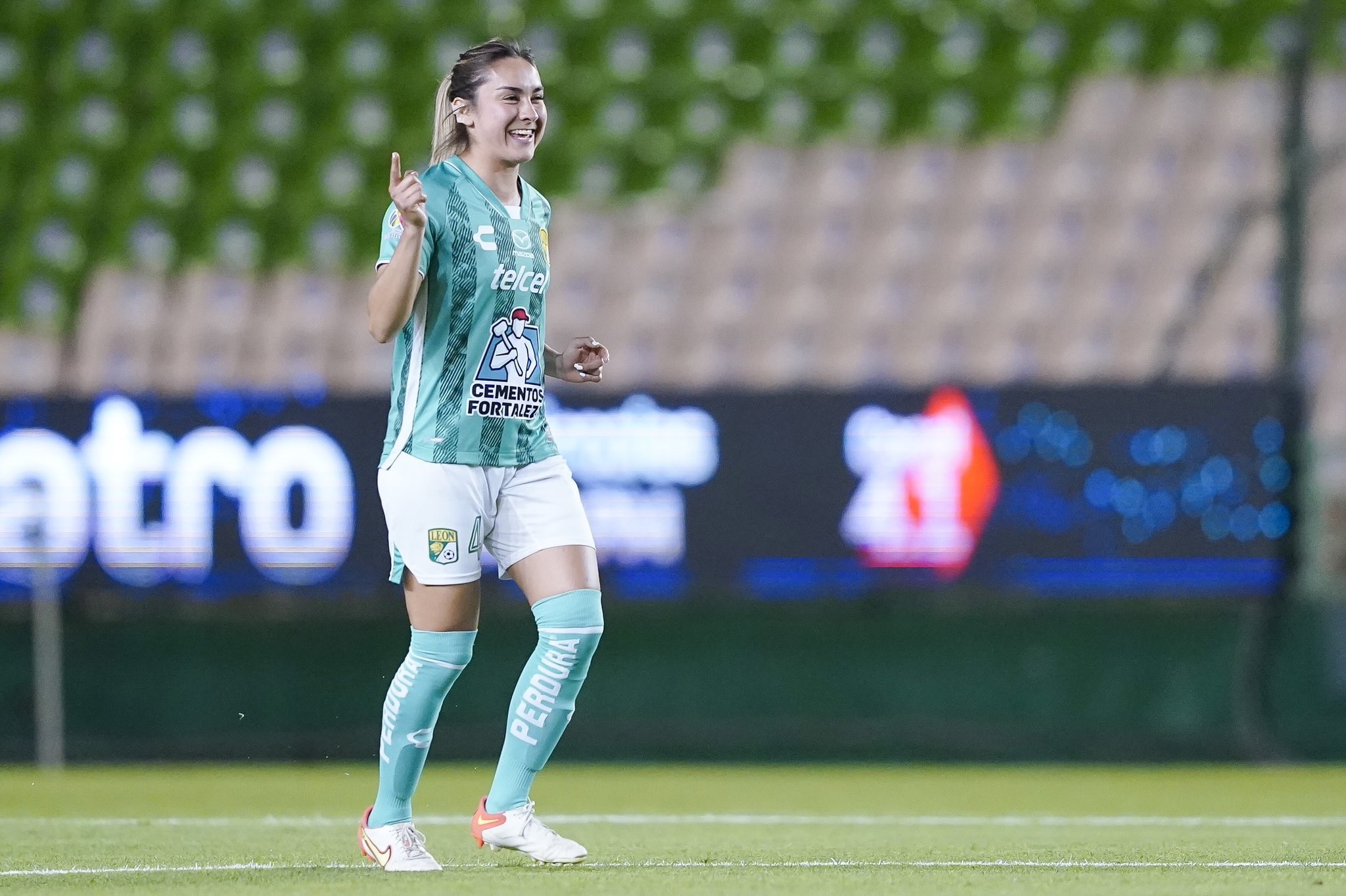 Muy feliz de llegar al León: Karen Díaz 