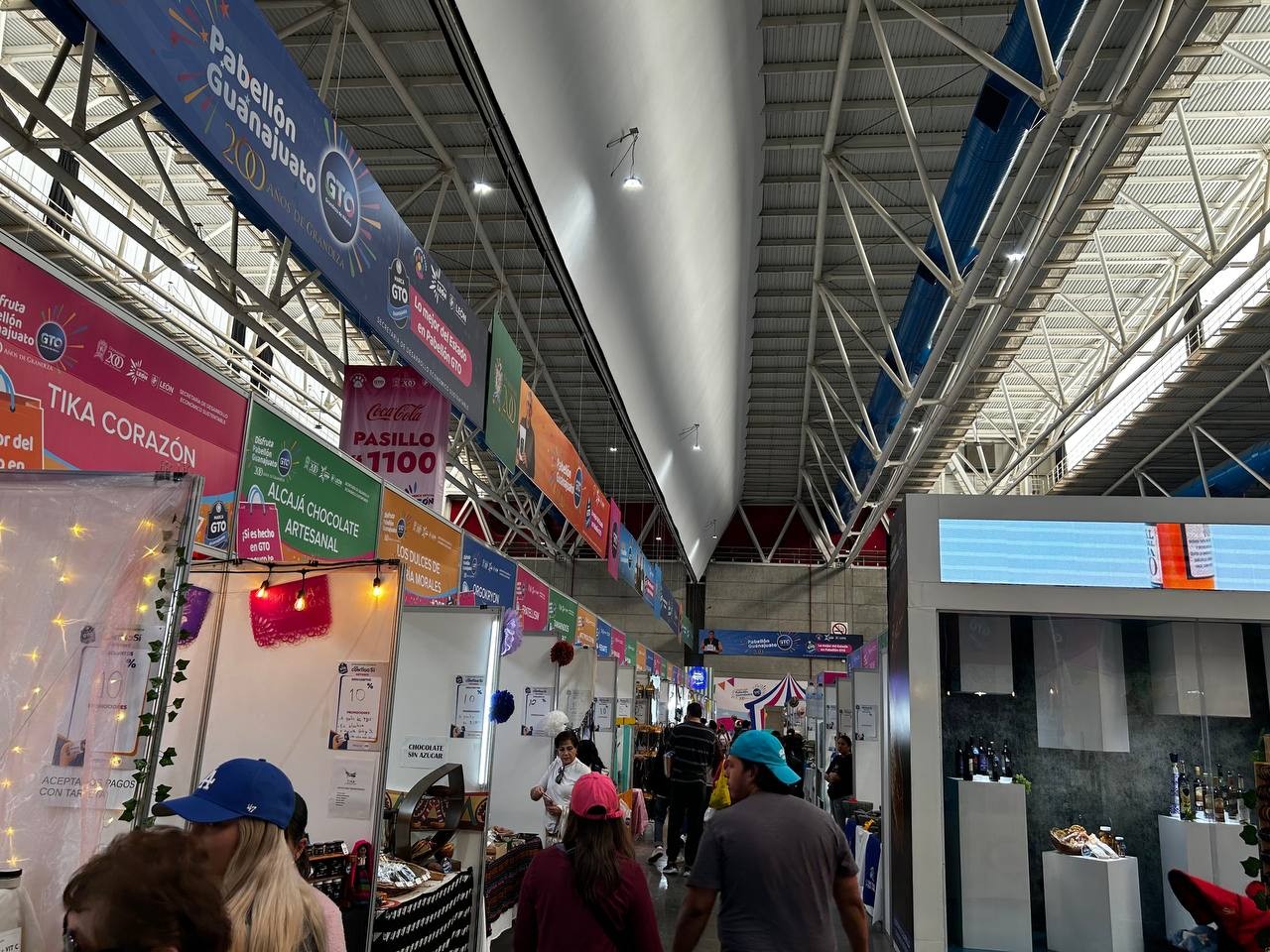 Comerciantes registran buenas ventas durante primer fin de semana de Feria en León