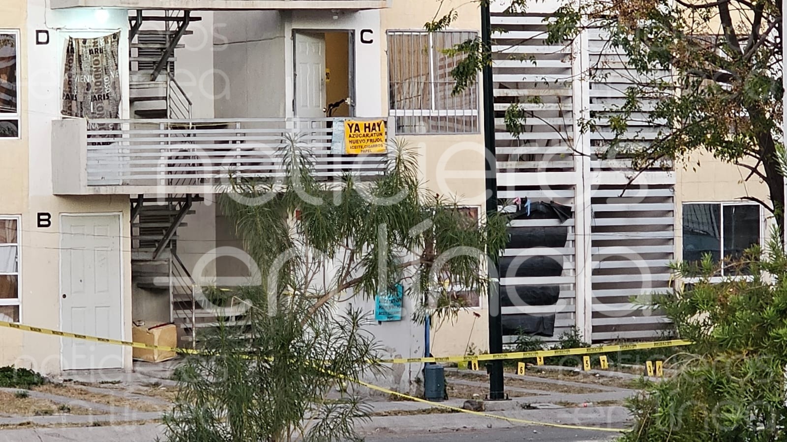 Abre la puerta de su departamento y lo asesinan en Brisas del Campestre