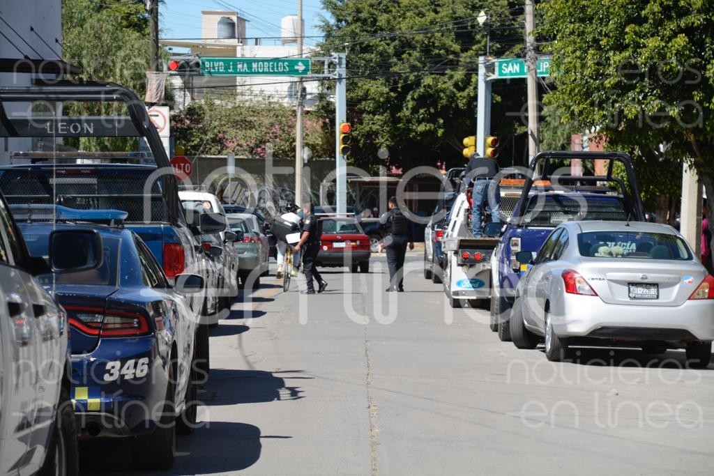 Detienen a tres hombres en un taller en Jardines del Valle