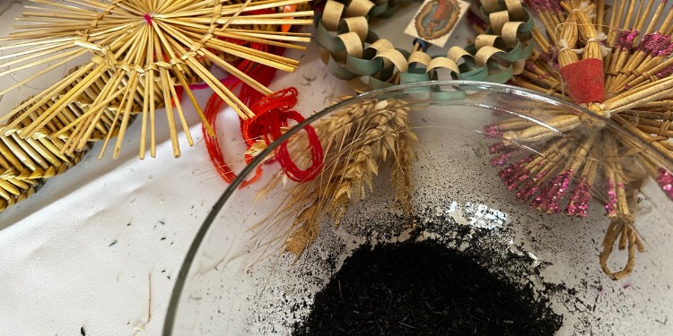 Sacerdote de la Arquidiócesis de León desmiente mitos sobre la cruz de ceniza