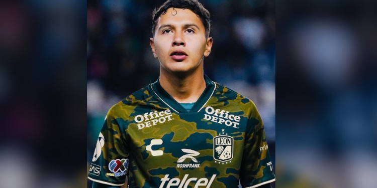 Luis Roberto Cervantes, suspendido durante dos partidos