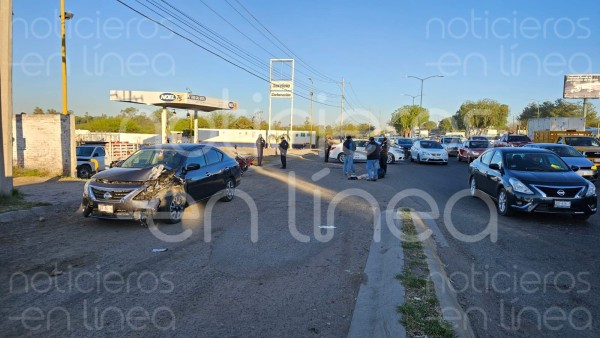 Carambola en bulevar Aeropuerto deja un motociclista herido