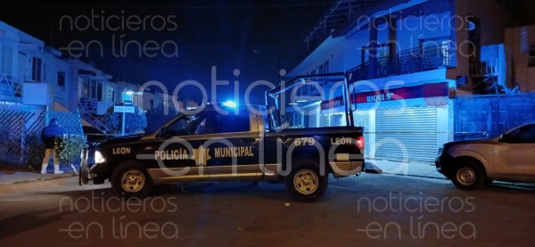 Atacan a dos hombres en la colonia Villas de Barceló; uno de ellos murió
