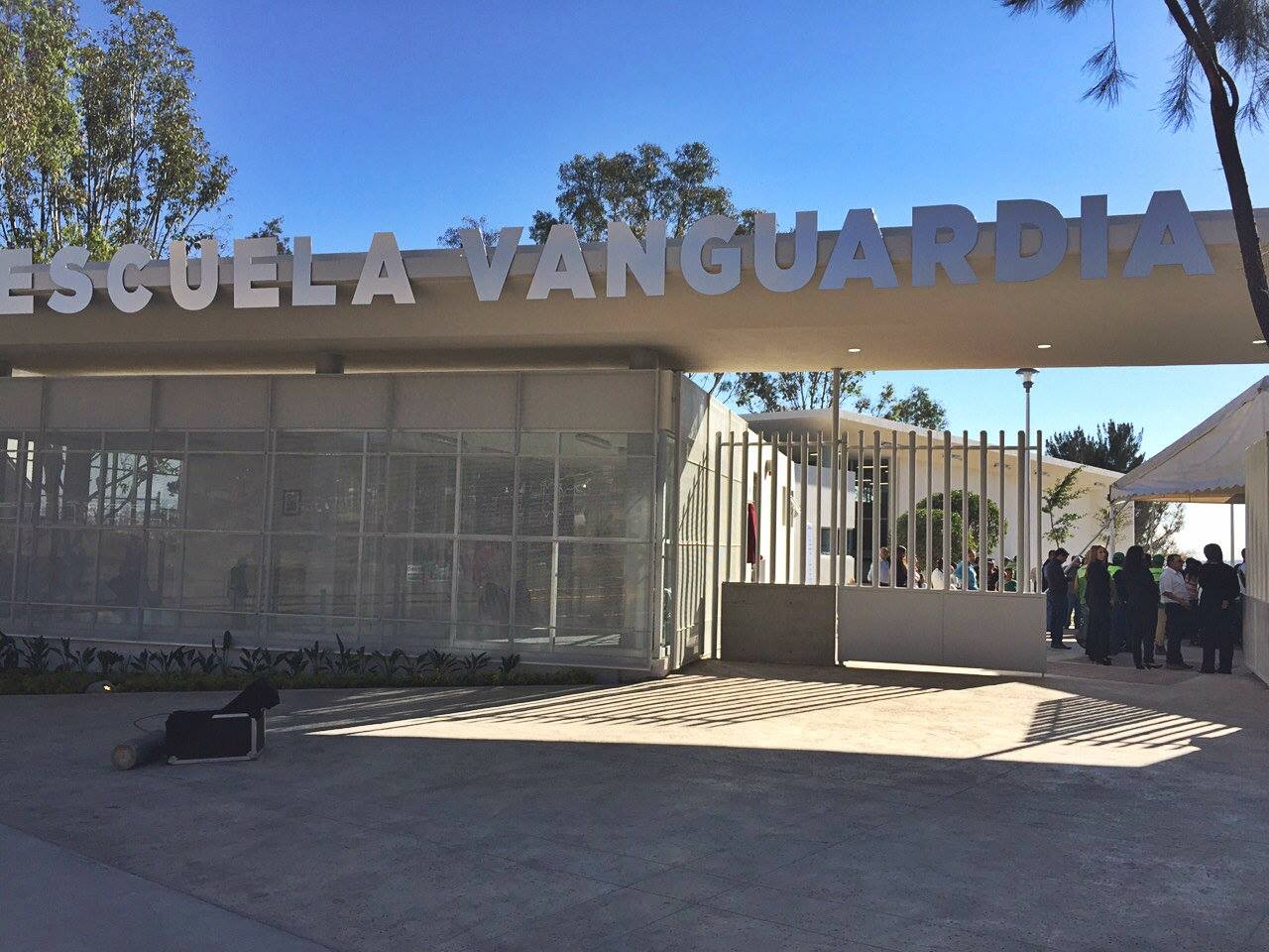 Acusan malos tratos de directora de Escuela Vanguardia, León