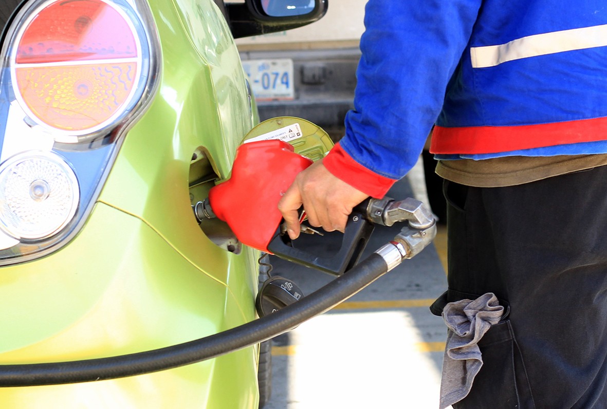 Aprueban convocatoria para contratar proveedor de gasolina en León