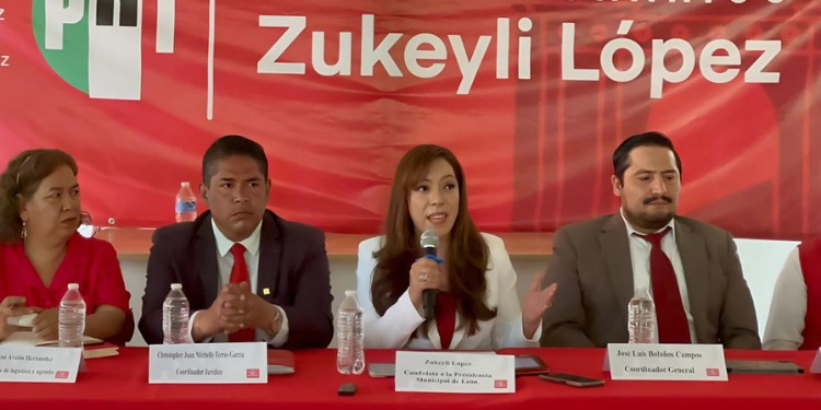 Presentan a Hilda Zukeily como candidata del PRI a la presidencia de León