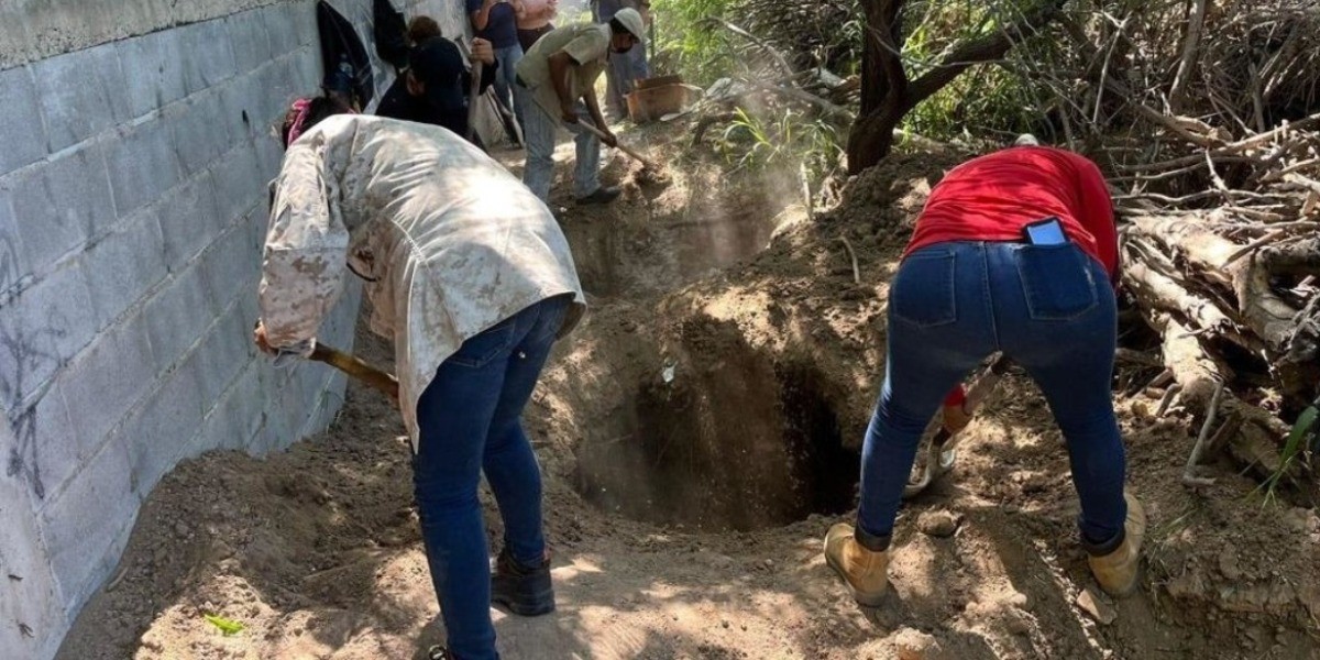 Reconoce FGE 33 fosas clandestinas con restos de 453 personas