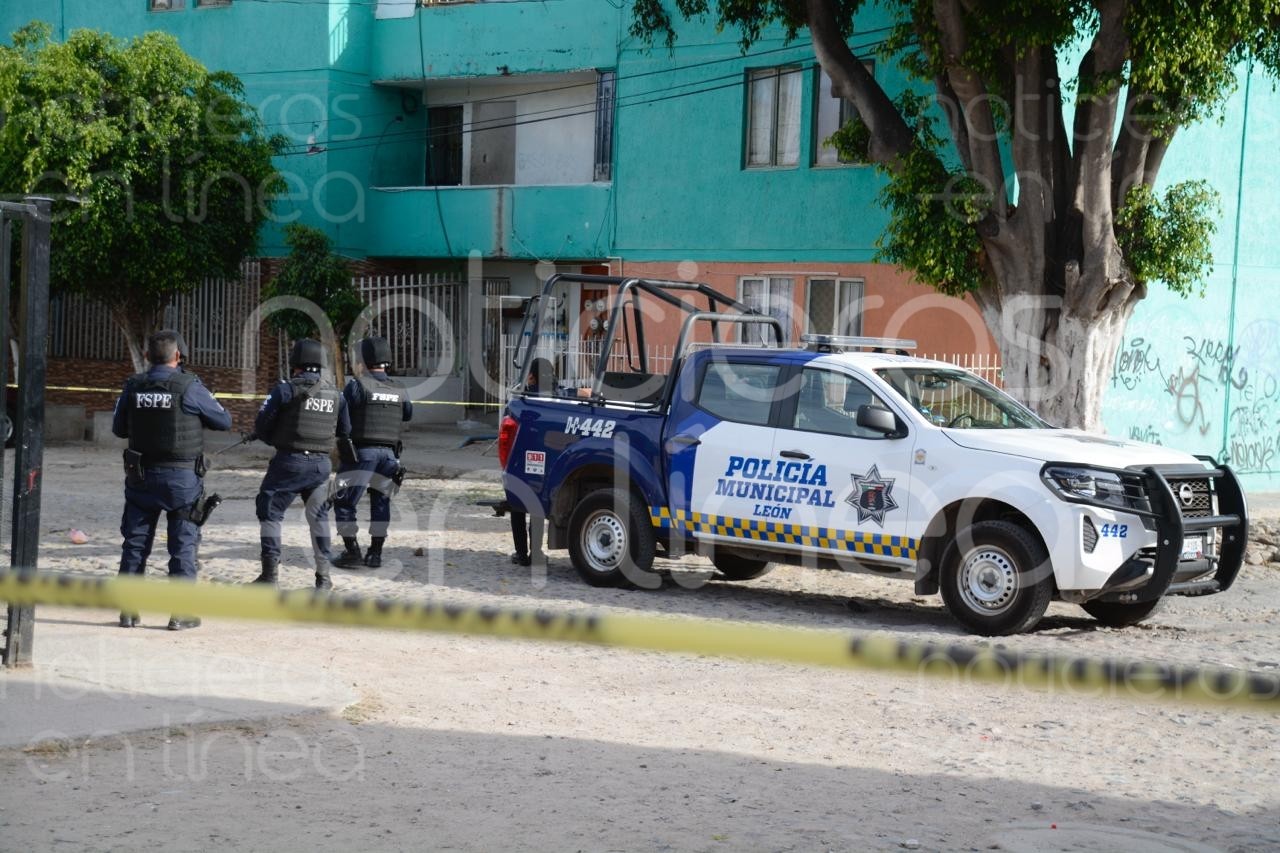 Ataque armado en departamento de Los Ángeles deja a dos heridos
