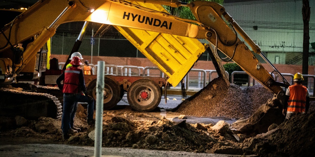 Pide Ale paciencia por afectaciones de obras hidráulicas en zona norte de León