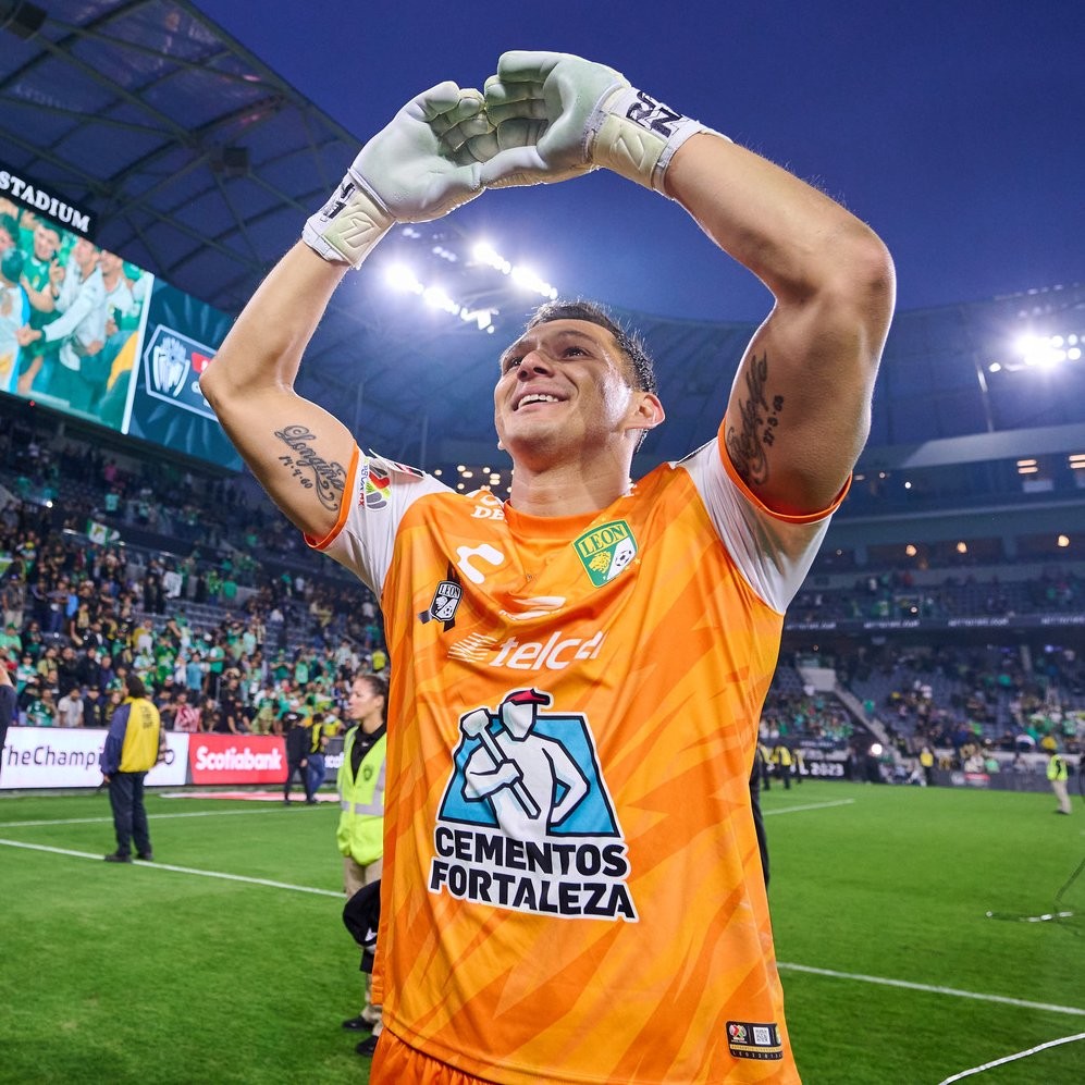 Rodolfo Cota cumple 400 partidos jugados en Primera División