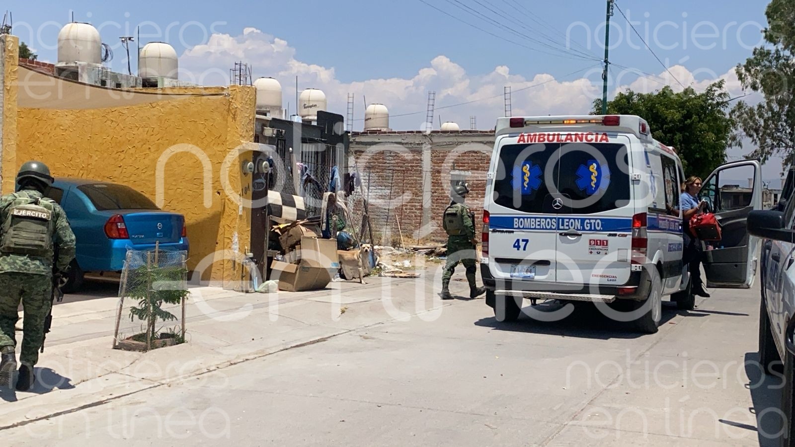 Hombre dispara al aire y hiere a una mujer y un menor de 2 años en León