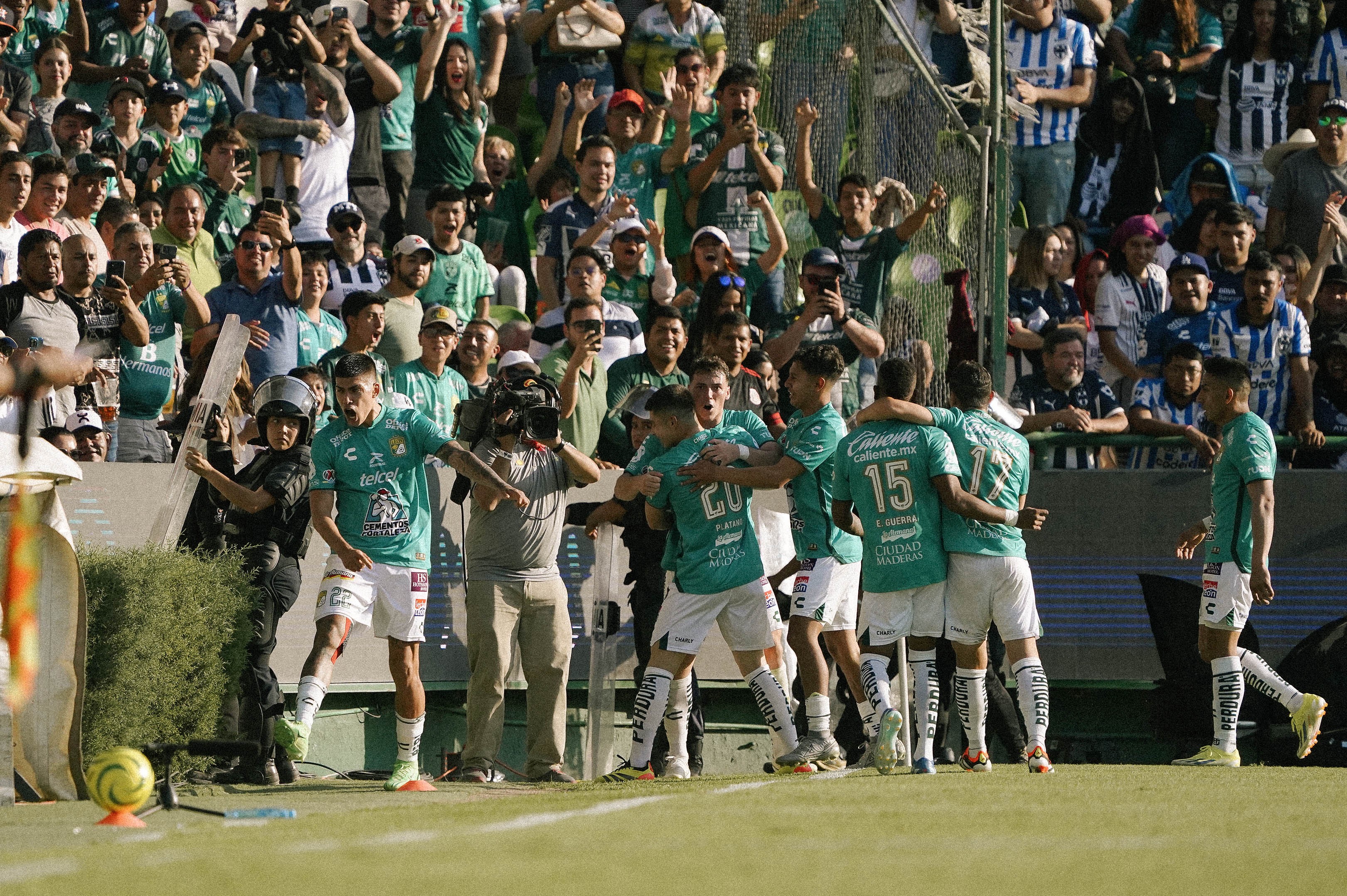 'La Fiera' da la campanada y se impone a Rayados 