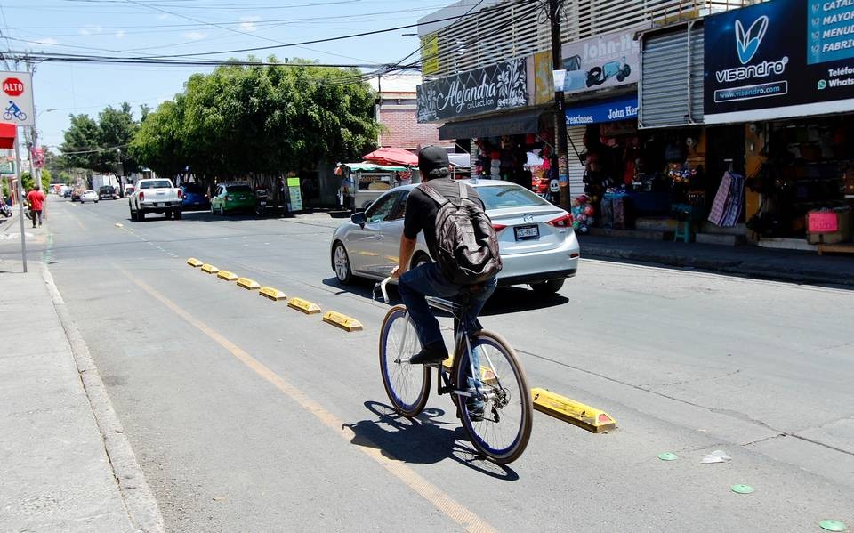 Peligro en ciclovías de León alerta a colectivos ciclistas 