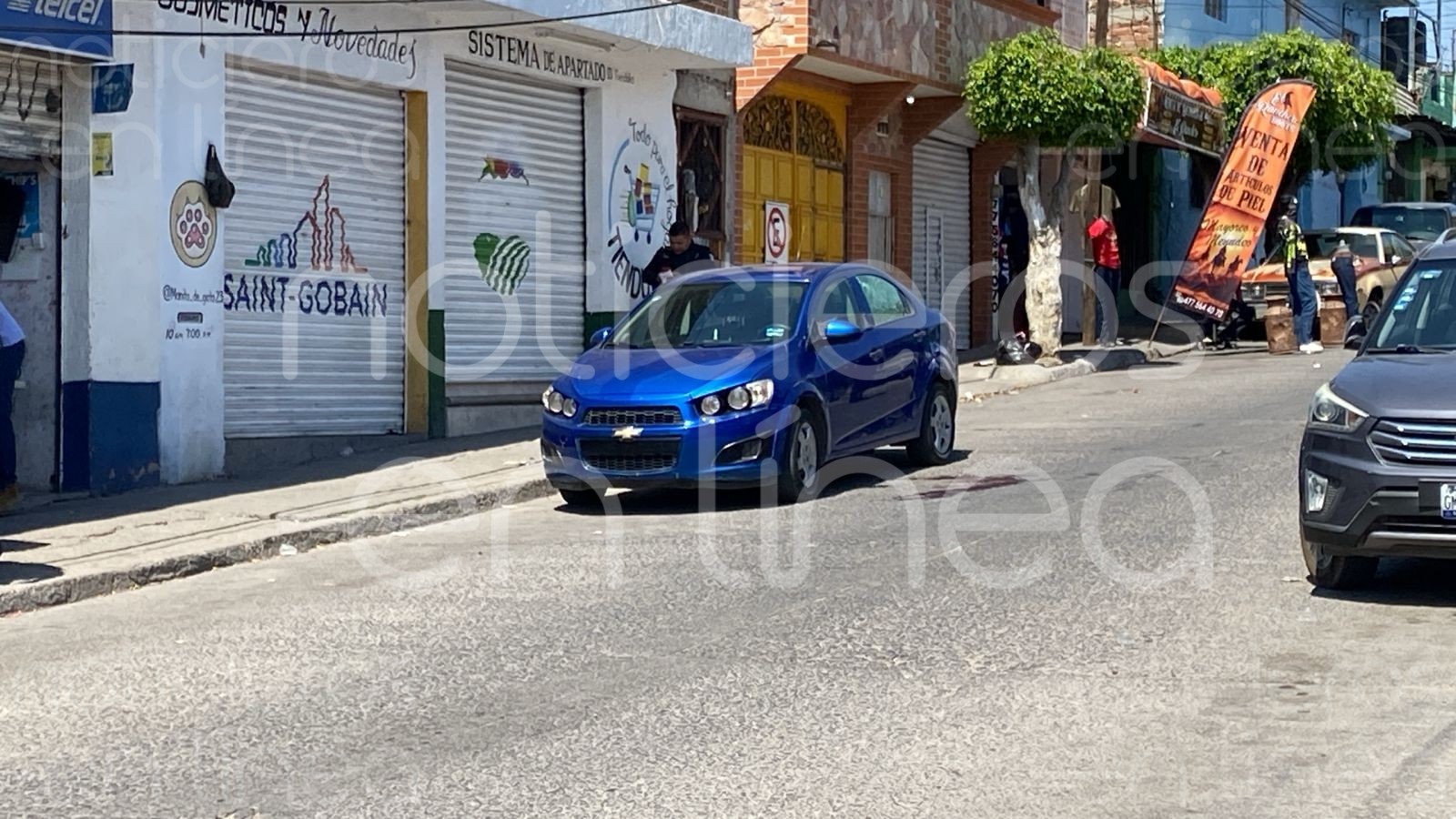 Atacan a balazos a José mientras conducía su vehículo en San Juan Bosco