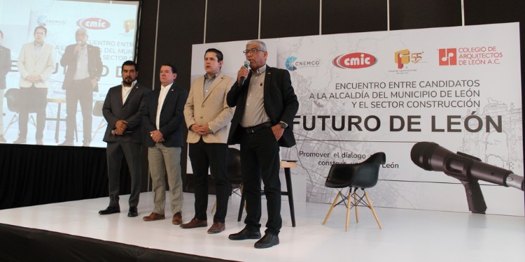 Reprochan constructores de León falta de propuestas para el sector