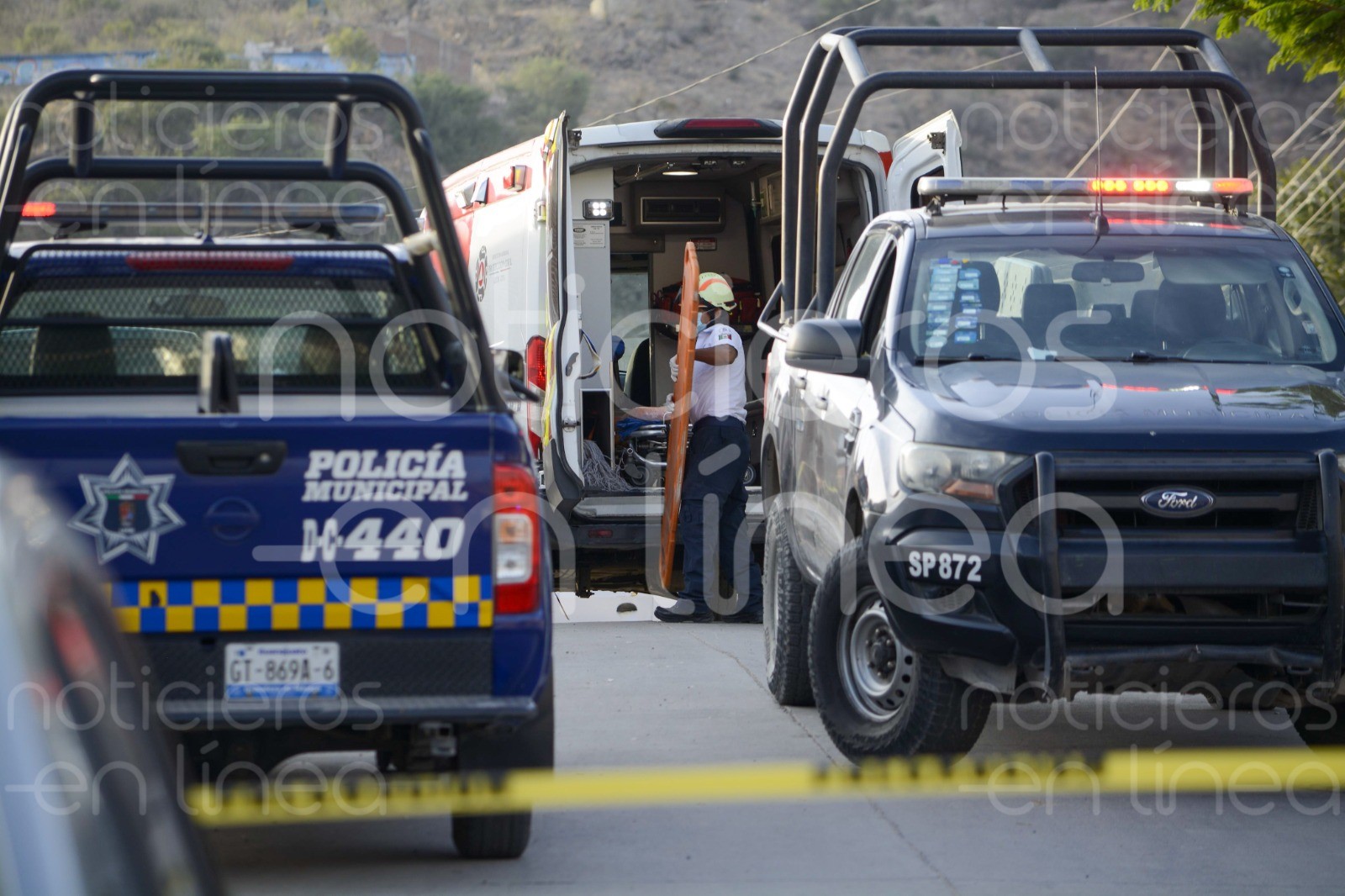 Tocan a su puerta y lo atacan a balazos en la colonia La India