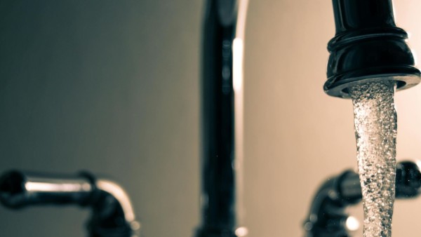 Alistan entrega de regaderas y bolsas ahorradoras de agua en León