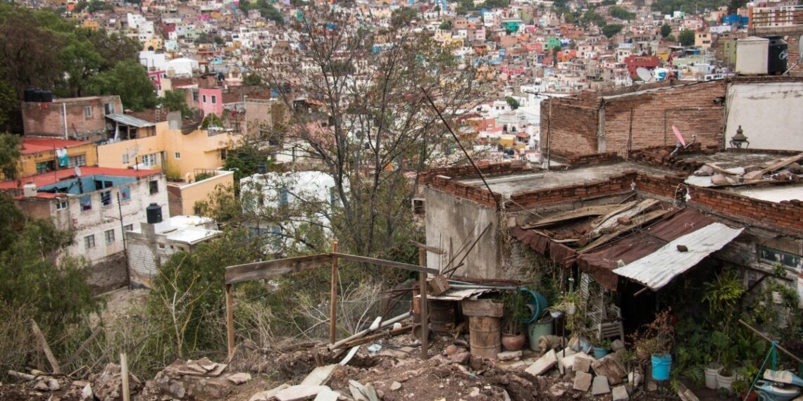 Sin acceso a servicios dignos no habrá fin a la pobreza: No + Pobreza 