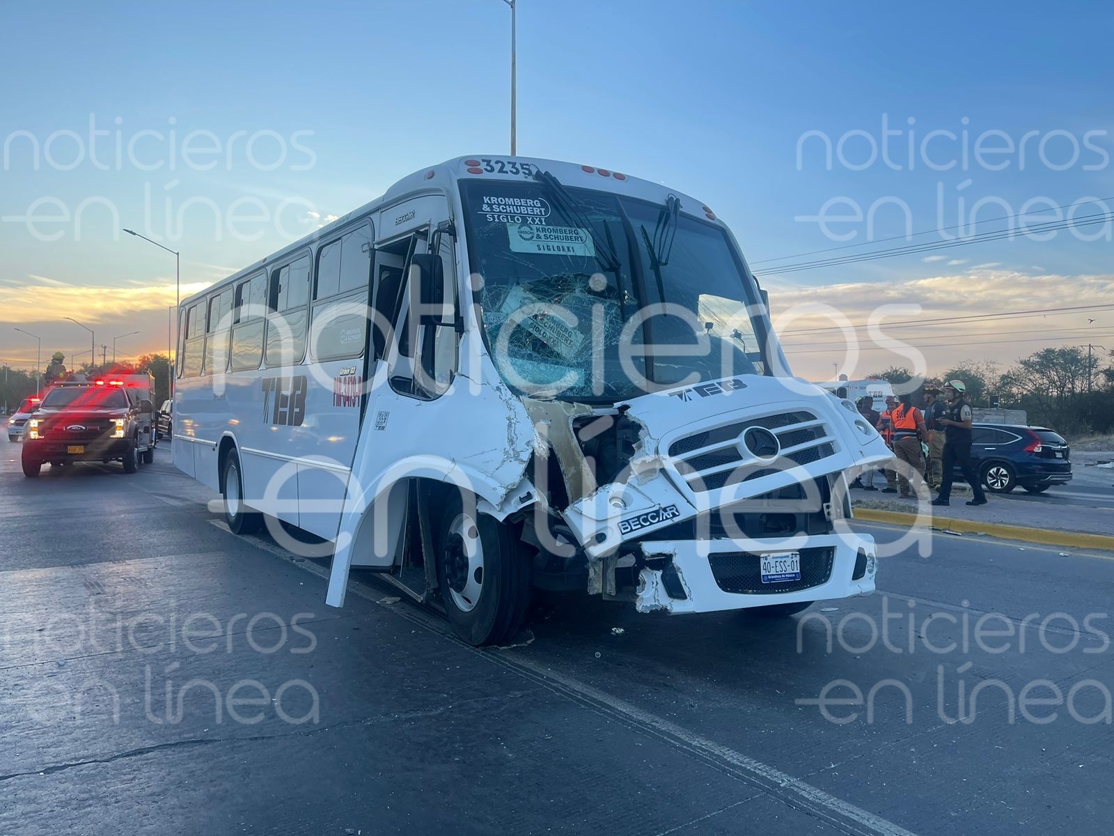 Camionazo en el Ecobulevar deja 35 heridos