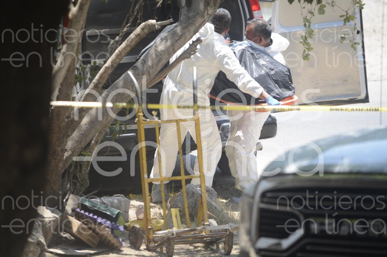 Adentro de un costal, abandonan cadáver en la colonia Centro Familiar la Soledad