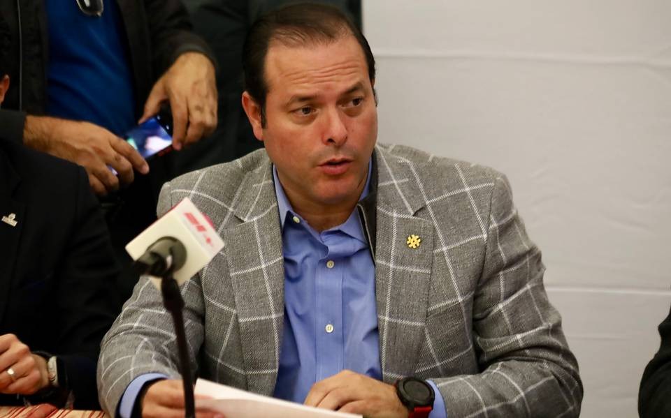 A favor de usar energías limpias sin desatender a la CFE: CCEL