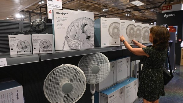 Por temporada de calor, aumenta la venta de ventiladores en León