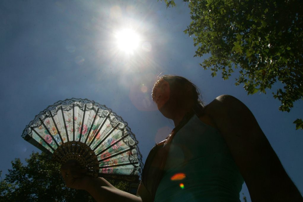 Cada vez es más fuerte el calor, dicen los leoneses