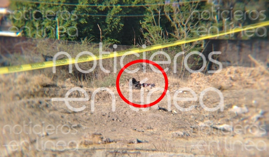 Dejan cuerpo envuelto en una cobija en Balcones de la Joya