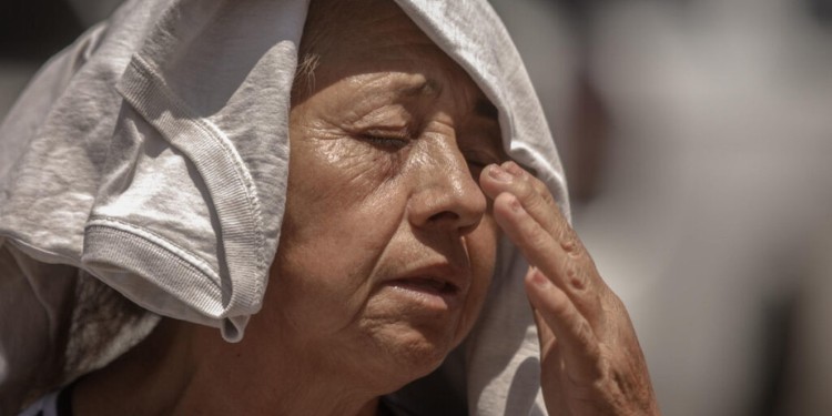 Cobran altas temperaturas la vida de una persona en León