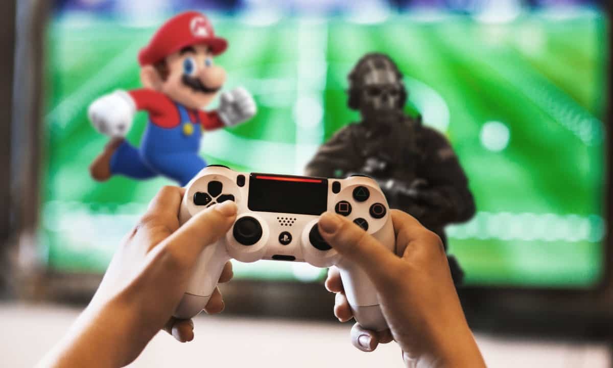 ¿Cuántos hogares en Guanajuato tienen consolas de videojuegos?