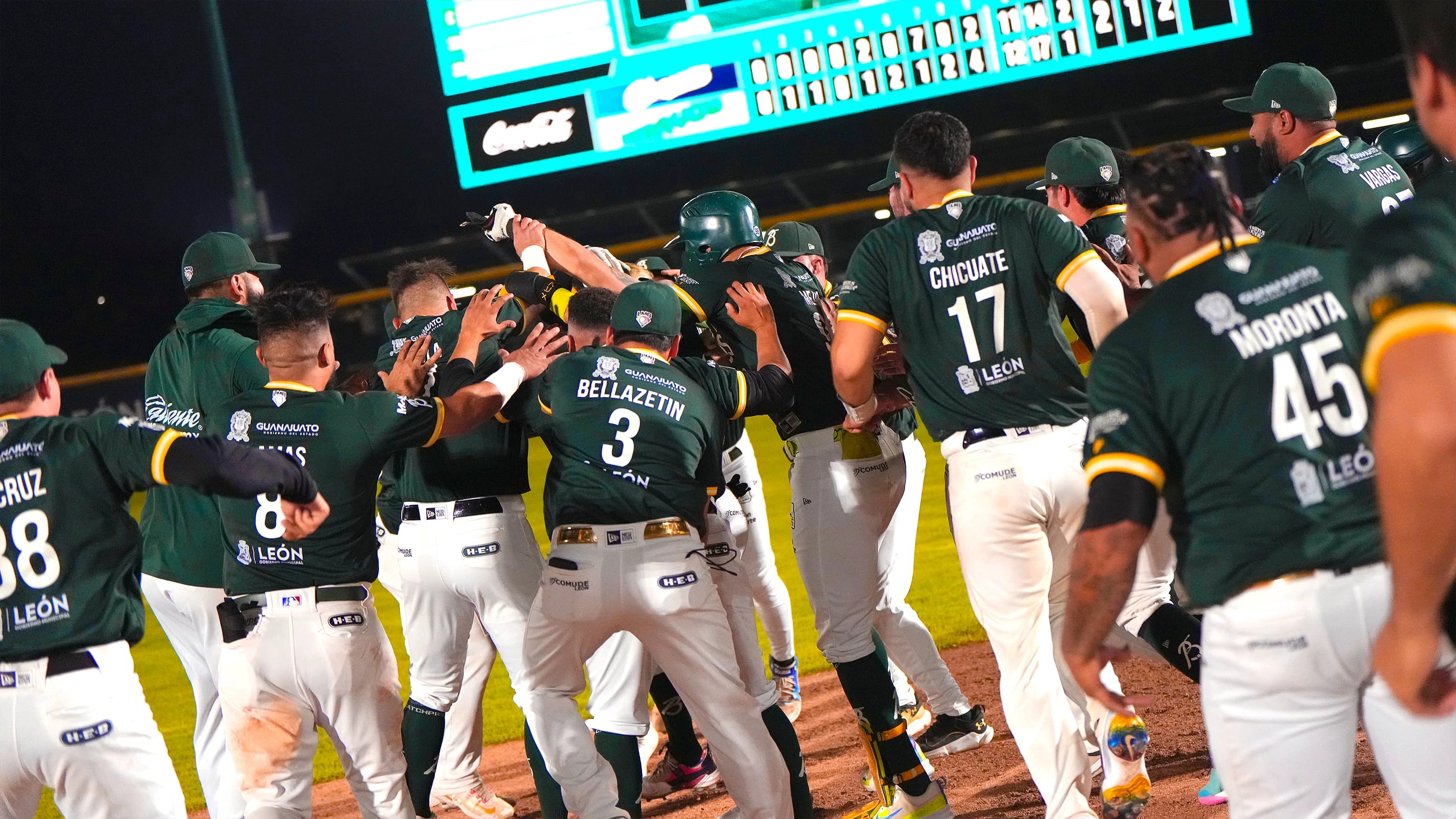 Bravos de León se crecieron al castigo y liquidaron a los Charros de Jalisco