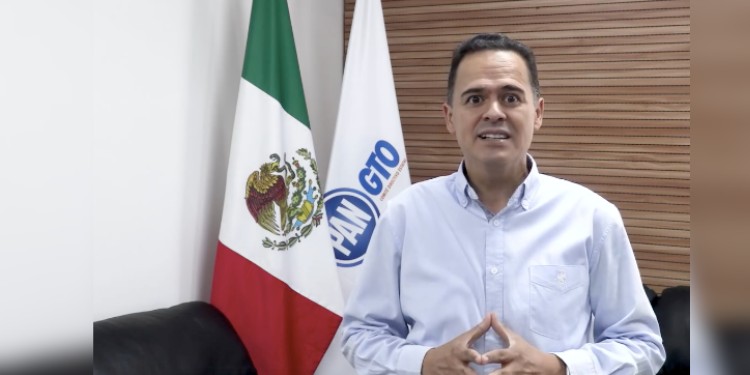 Renuncia López Mares a la dirigencia del PAN