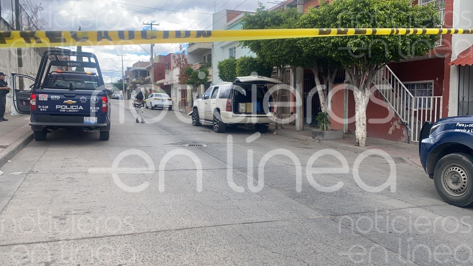 Balean a hombre en San Juan Bosco mientras cargaba bidones de gasolina
