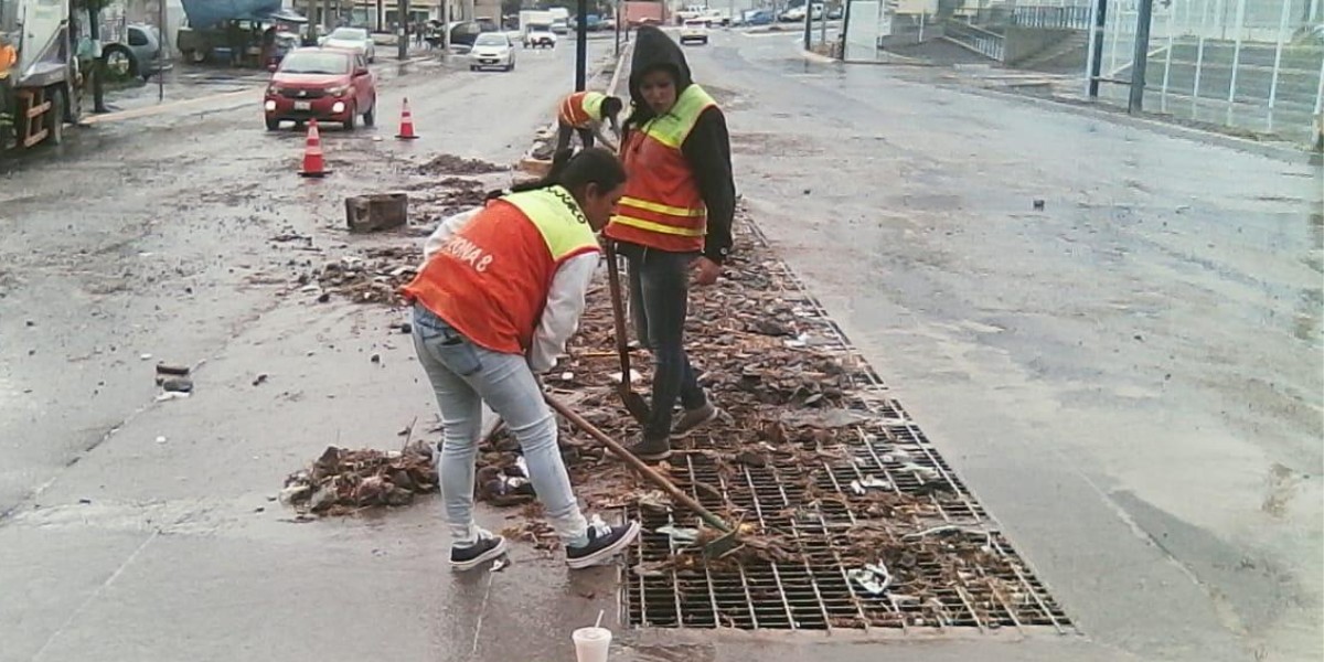 Piden autoridades no tirar basura en la vía pública por temporada de lluvias