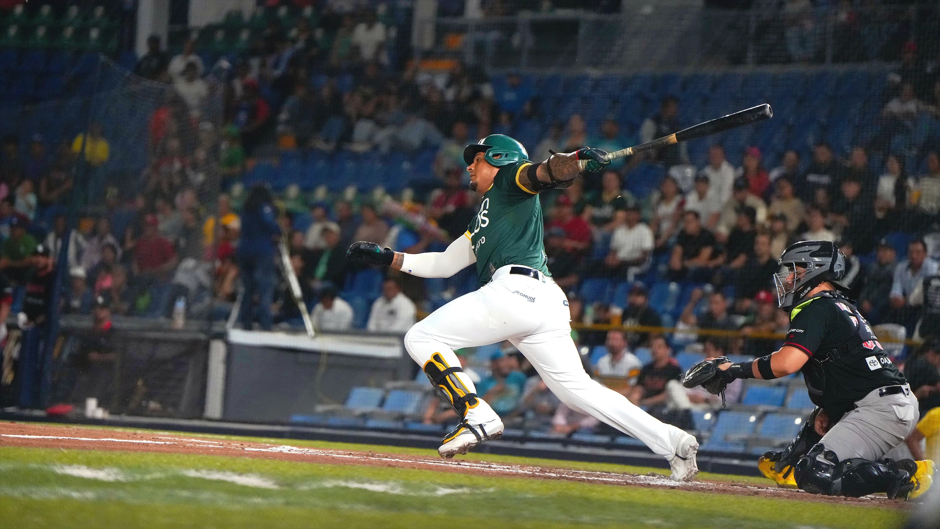 Con voltereta, los Guerreros de Oaxaca vencen a los Bravos de León